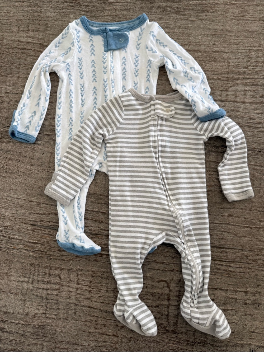 Cloud Island set of 2 zippy footie sleepers size newborn gray white blue
